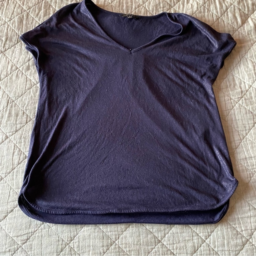 BR Navy Shimmer vneck top size small